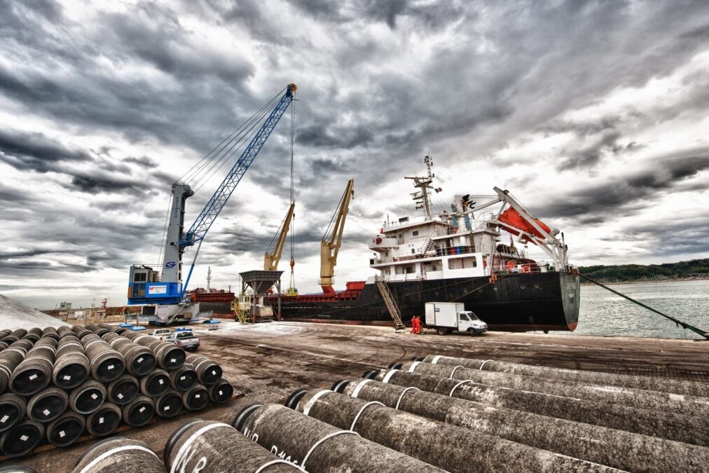 porti efficienti e competitivi